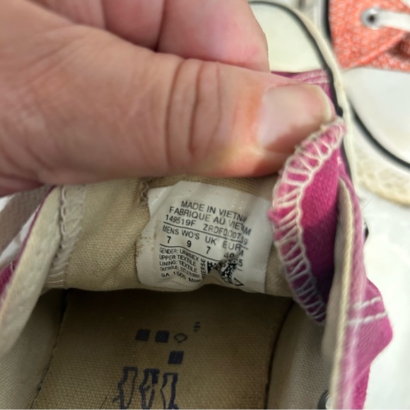 Women’s size 9 Converse All-Star Magenta and Coral Sneakers - Picture 5 of 13